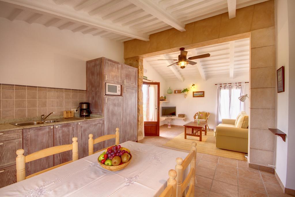 Finca Agroturismo Can Carro Campos  Phòng bức ảnh